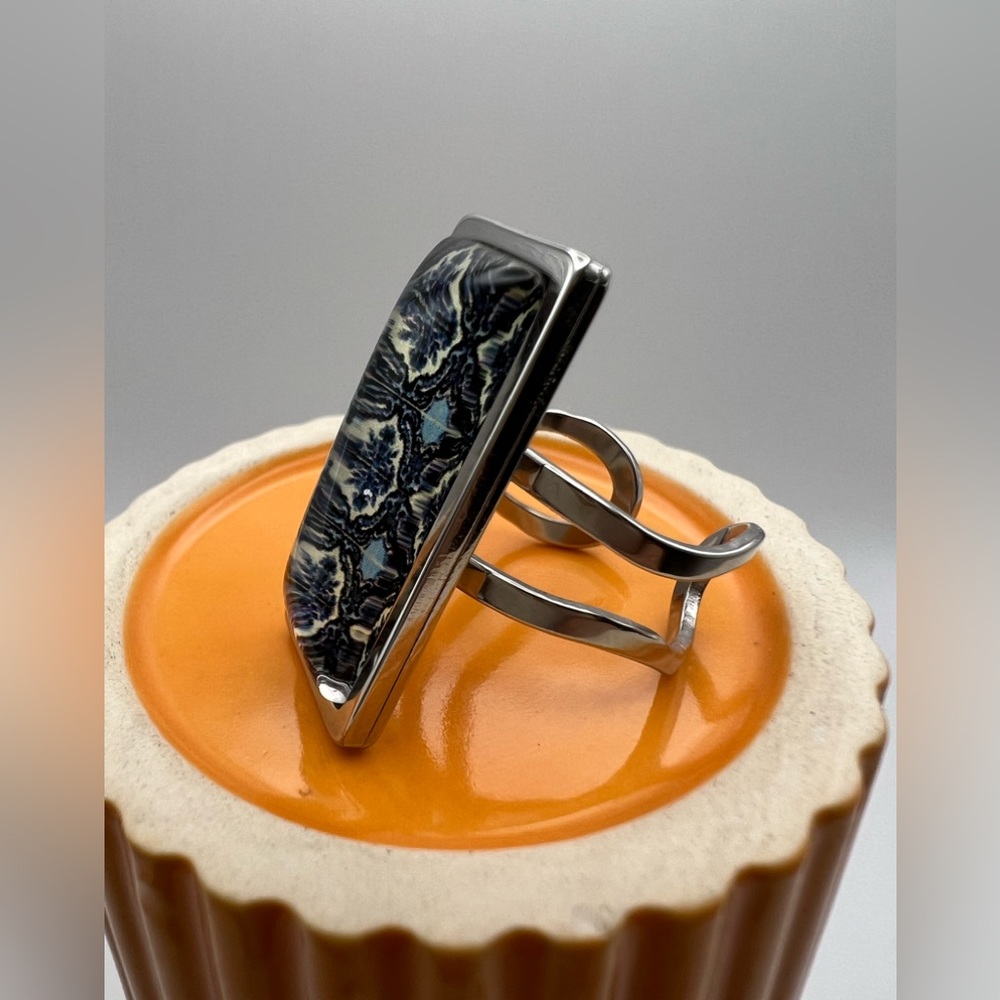 Elegant Rectangular Statement Rings - Classic Min… - image 3